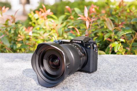 Lens Impression! 富士フイルム フジノンGF20-35mmF4 R WR 実勢価格：36万3000円（税込） photo ...