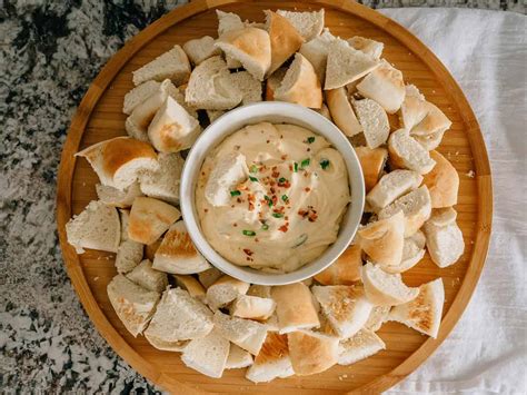 Bagel Dip With Old English