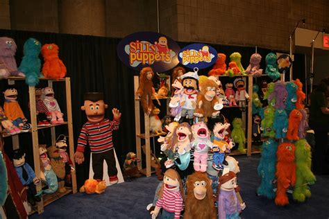 Toy Fair 2009 Coverage - Silly Puppets - Parry Game Preserve