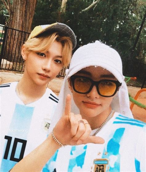 Hyunjin Y F Lix Argentinos En Celebridades Guapas Chicos