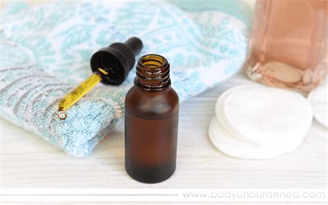 Oil Cleansing Method 101 | How to Wash Your Face with Oil - Body Unburdened