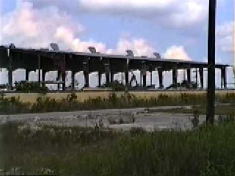 Hollywood Sportatorium Demolition part 1 - YouTube