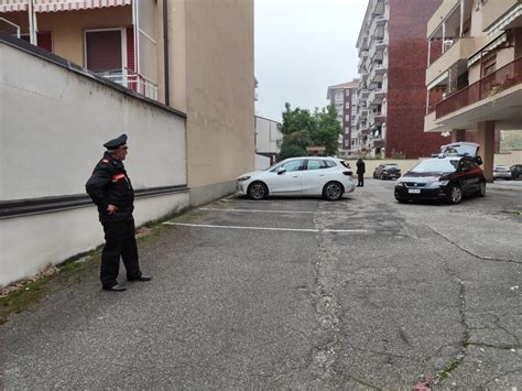 Casale Muore Dopo La Caduta Dal Quarto Piano Il Piccolo