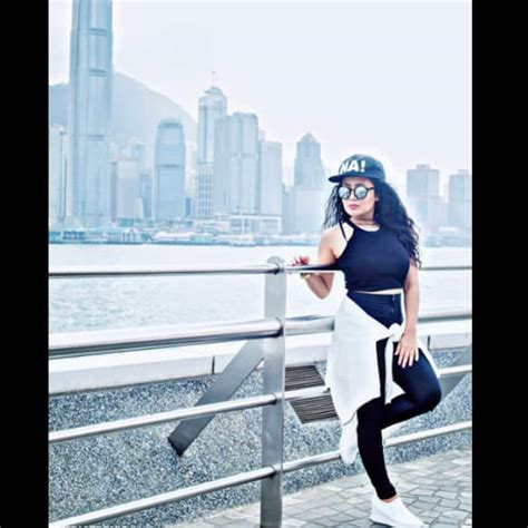 8 Instagram Pictures Of Neha Kakkar Which Prove Her As The Most