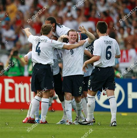 England Celebrate David Beckhams Goal Editorial Stock Photo - Stock Image | Shutterstock