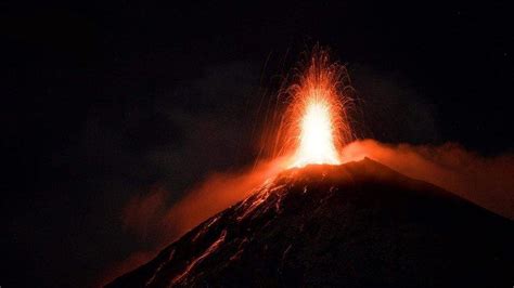 Evac An Comunidades Tras Erupci N De Volc N De Fuego En Guatemala El