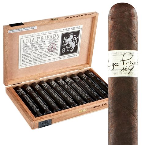 Liga Privada No 9 Tubos Maduro Toro Thompson Cigar