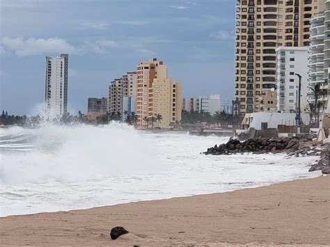 Por Oleaje Elevado Contin An Cerradas Las Playas De Mazatl N Este