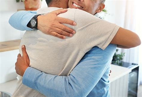 Man Hugs And Kisses Gay Son Angers Homophobic Wife Bored Panda