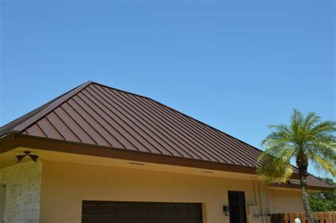 This Kendall Fl Roof Just Received An Exquisite Standing Seam Metal Roof Makeover The Most