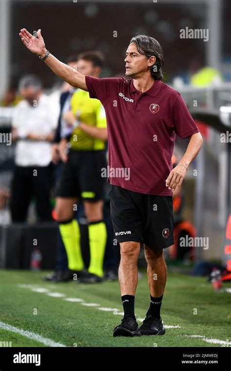 Reggina Gestures Hi Res Stock Photography And Images Alamy