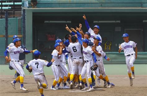 県岐阜商、市岐阜商との”岐商対決”制し9年ぶり夏の甲子園！鍛治舎監督「工夫をして練習した成果が出た」【高校野球岐阜大会】：中日スポーツ・東京