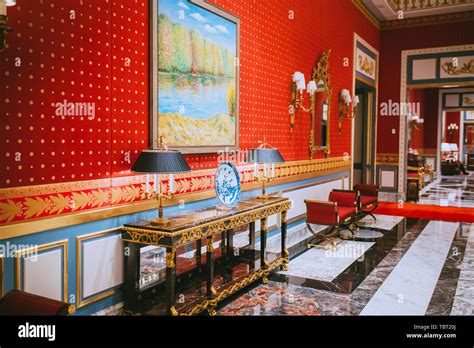 Macau Parisian Hotel Corridor Stock Photo Alamy