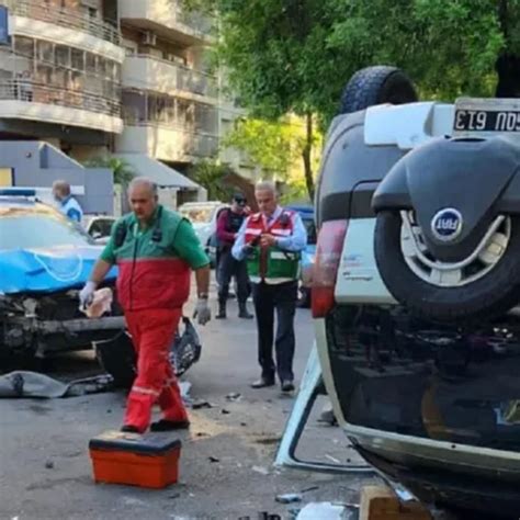 Accidente En N Ez Un Patrullero Choc Con Un Auto Volc Y Hay