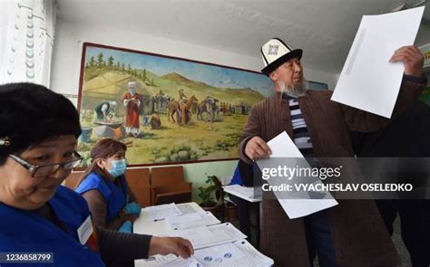 86 Ak Kalpak Stock Photos, High-Res Pictures, and Images - Getty Images