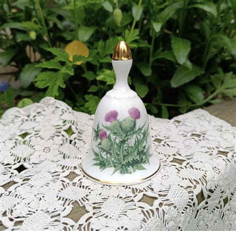 Винтаж: Фарфоровый Колокольчик Чертополох. Август купить в интернет ...