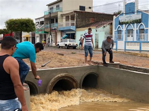 Lagoa Grande Defesa Civil analisa estragos após 155 mm de chuvas em