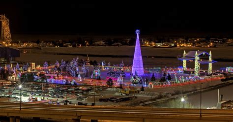 Duluth Lights Up for the Holidays | Explore Minnesota