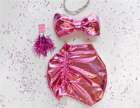 Fantasia Feminina Carnaval Hot Pants Saia E Cropped