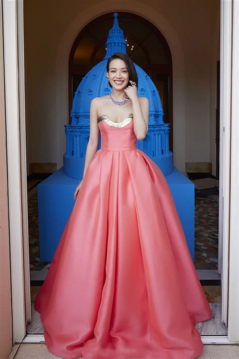 Bom sex Thư Kỳ lộ dấu hiệu khiến netizen thở dài Cuối cùng thời gian đã hỏi tội chị rồi