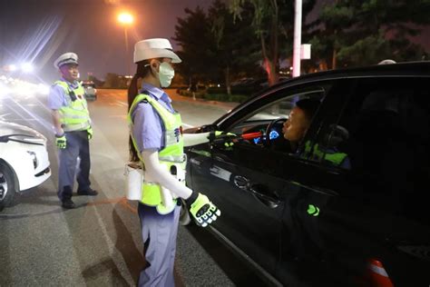 梅河新区交警：夜查酒驾“零容忍”， 守护平安不止步夏季攻势澎湃号·政务澎湃新闻 The Paper