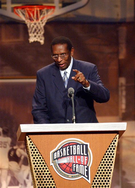 Earl Lloyd, the NBA's first black player remembered - Sports Illustrated