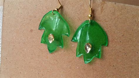 Make Pretty Plastic Bottle Leaf Earrings Diy Style Guidecentral