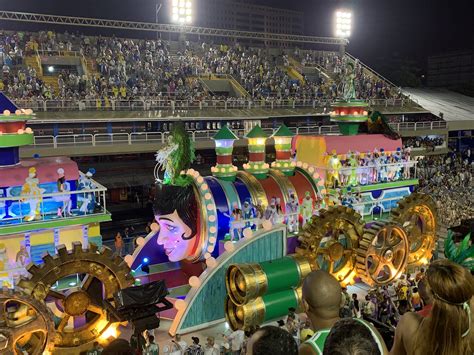 Espa O Aberto O Mais Charmoso Abre Alas De Galeria Do Samba