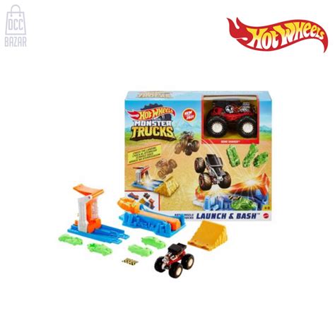 Hot Wheels Monster Trucks Launch Bash Playset Stunt Crash Launch Monster Trucks Gvk