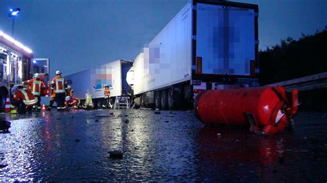 Bad Rappenau Lkw Fahrer Stirbt Bei Unfall Auf A6 Autobahn Richtung