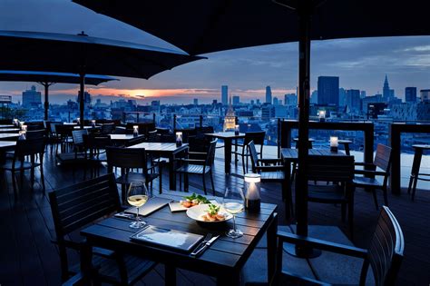 The 10 Best Rooftop Bars In Tokyo With An AMAZING View