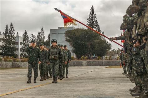 澎防部戰車營專精開訓 爭取佳績 軍聞 澎防部戰車營專精開訓 爭取佳績 青年日報