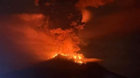 Gunung Ruang Kembali Erupsi Abu Vulkanik Capai Malaysia Kabar DKI