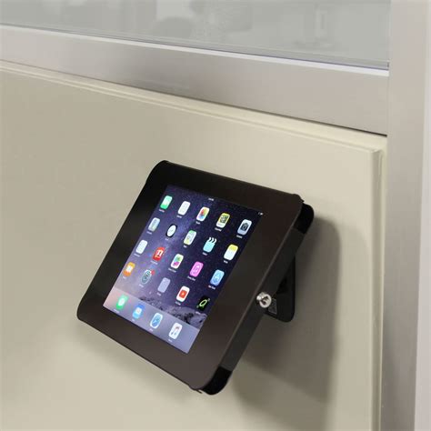 StarTech.com Lockable Tablet Stand for iPad - SECTBLTPOS | Novatech