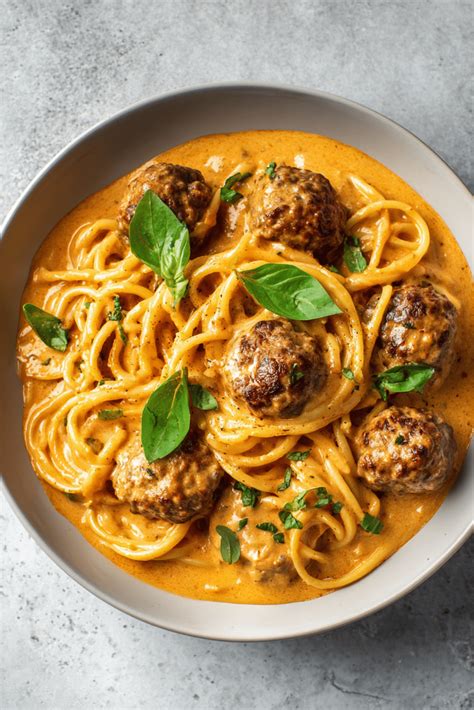 Spaghetti & Meatballs - cookandairies