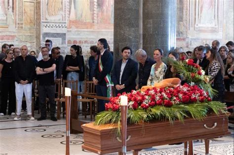 Funerale Di Francesco Nuti Dago Fotogallery