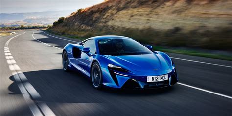 2023 McLaren Artura Hits Its Numbers - SimplyHindu