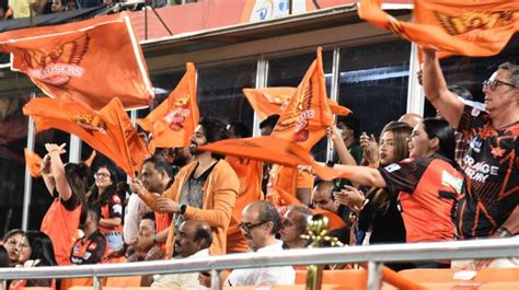 Hyderabad turns orange to cheer home team in IPL | Hyderabad turns ...