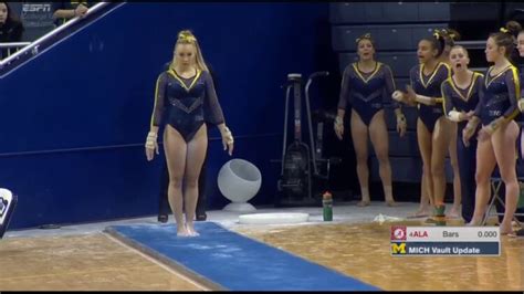 4 Hot Sexy Polina Shchennikova Bikini Pics