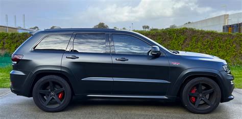 Jeep Grand Cherokee SRT8 Avery Black Rock Gray Satin Vinyl Wrapz