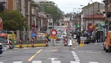 Ligne C De M Tro Toulouse La Rue Du Faubourg Bonnefoy Ferm E