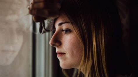 Cómo se comporta un hombre cuando empieza a enamorarse de otra