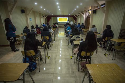 Mineduc establece que clases presenciales serán obligatorias desde