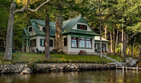 Lakeside Maine Cottage | TMS Architects