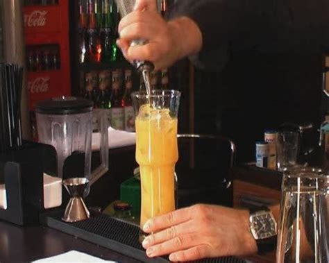 Sex On The Beach Kokt L Mixertanfolyam R Sz Mixer Kokt L Ital Alkohol Sex On The