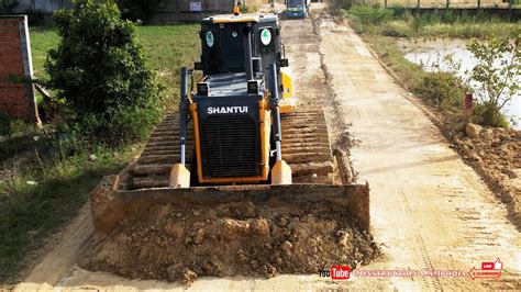 Incredible Best Shantui Dozer Pushing Soil And Heavy Dump Truck