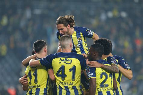 FENERBAHÇE HABERLERİ Portekiz basını duyurdu Fenerbahçeden Abdu