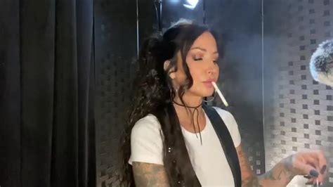 Smoking MILF ThisVid