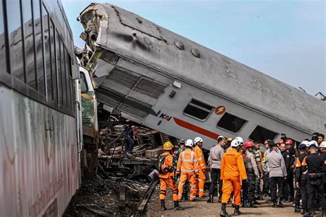 Kronologi Kecelakaan Kereta Turangga Dan Bandung Raya Berikut Daftar