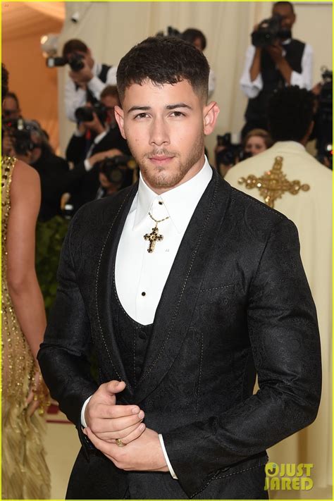 Nick Jonas Looks So Handsome At Met Gala Photo Photo